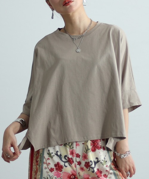 Sawa a la mode(サワアラモード)の「ドルマンカットソー(Tシャツ/カットソー・レディース・グレー/ホワイト/ブルー/モカ/グリーン/ブラック・FREE)」の4枚目の写真
