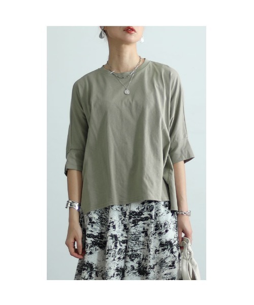 Sawa a la mode(サワアラモード)の「ドルマンカットソー(Tシャツ/カットソー・レディース・グレー/ホワイト/ブルー/モカ/グリーン/ブラック・FREE)」の8枚目の写真