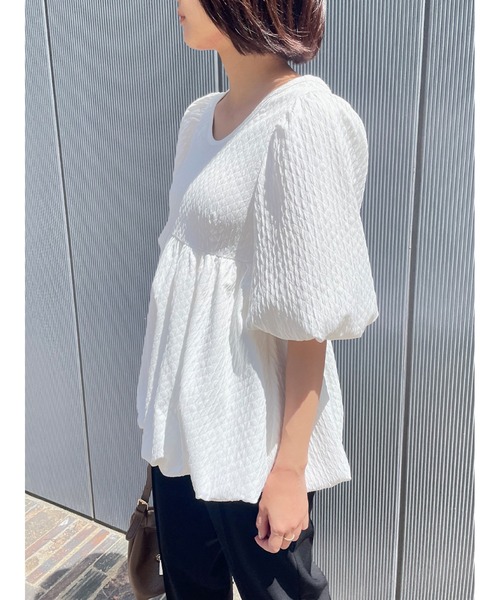 Stylevoice for xxx（スタイルヴォイスフォー）の「ジャガードペプラムブラウス（シャツ/ブラウス・レディース・ブラック/ホワイト・FREE）」の17枚目の写真