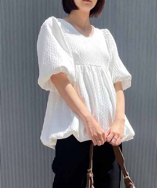 Stylevoice for xxx（スタイルヴォイスフォー）の「ジャガードペプラムブラウス（シャツ/ブラウス・レディース・ブラック/ホワイト・FREE）」の3枚目の写真