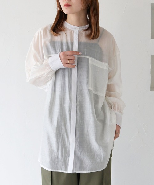 HER CLOSET（ハークローゼット）の「【vingtrois】シアーオーバーシャツ（シャツ/ブラウス・レディース・オフホワイト/ブラック/ライトベージュ・M）」の4枚目の写真