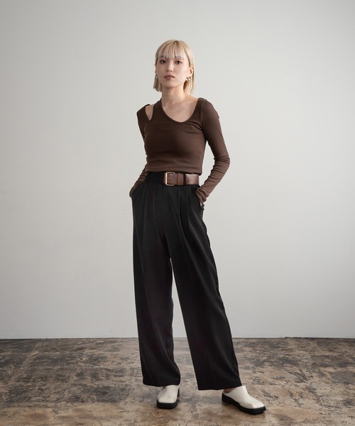 Amiur(エミレ)の「nuance neck line tops / ニュアンスネックライントップス(Tシャツ/カットソー・レディース・ミント/アイボリー/ブラック/ブラウン・FREE)」の18枚目の写真