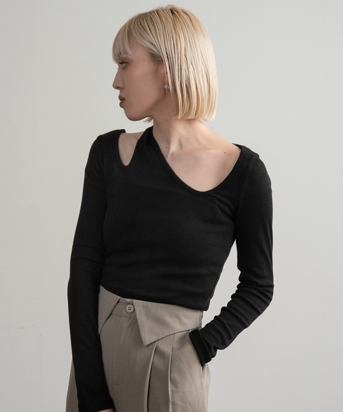 Amiur(エミレ)の「nuance neck line tops / ニュアンスネックライントップス(Tシャツ/カットソー・レディース・ミント/アイボリー/ブラック/ブラウン・FREE)」の14枚目の写真