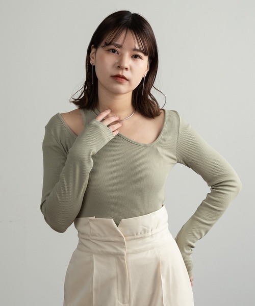 Amiur(エミレ)の「nuance neck line tops / ニュアンスネックライントップス(Tシャツ/カットソー・レディース・ミント/アイボリー/ブラック/ブラウン・FREE)」の7枚目の写真