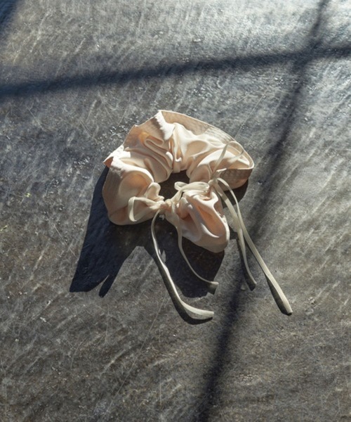 GOLDY（ゴールディ）の「【GOLDY】リボン ハング ビッグ シュシュ 6240201（シュシュ・レディース・クリーム/ブラック/ピンク/レッド・FREE）」の14枚目の写真