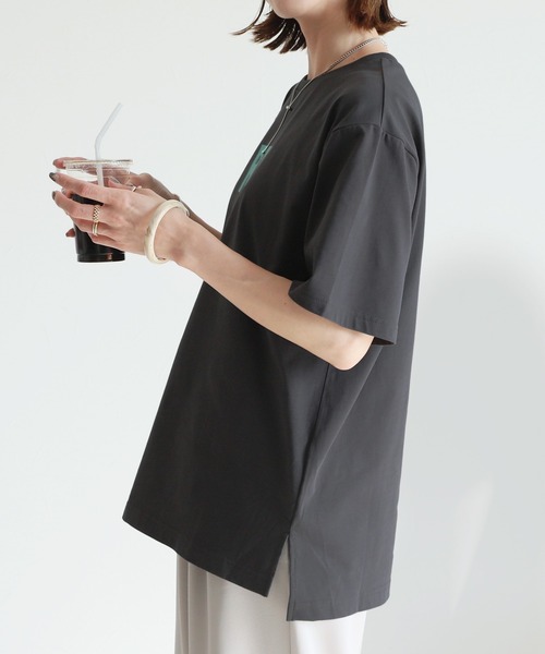 reca(レカ)の「前後ロゴプリントTシャツ(Tシャツ/カットソー・レディース・ホワイト系その他/ベージュ系その他/ホワイト系その他2/グレー系その他・FREE)」の11枚目の写真