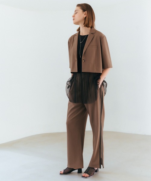 YECCA VECCA(イェッカヴェッカ)の「サイドラインストレートパンツ(その他パンツ・レディース・モカ/ベージュ・M/S)」の3枚目の写真