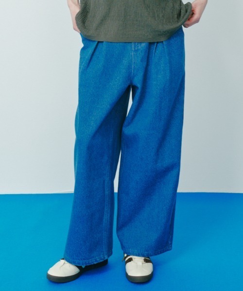 KACCO(カッコ)の「《ユニセックスアイテム》LOOSE BAGGY DENIM / ルーズバギーデニム(デニムパンツ・メンズ・ホワイト/ブラック/ブルー・LARGE/MEDIUM/SMALL)」の3枚目の写真