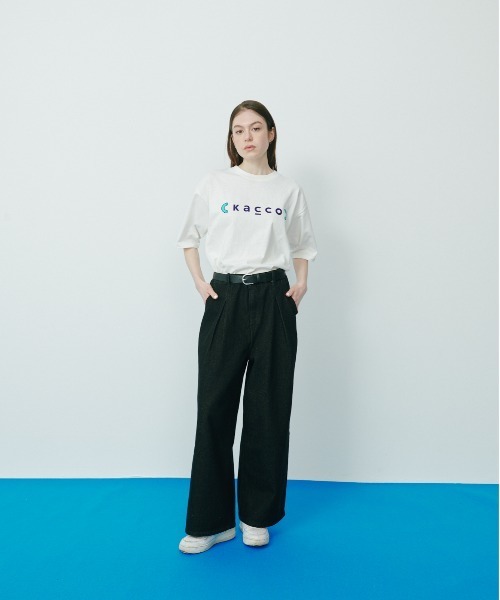 KACCO(カッコ)の「《ユニセックスアイテム》LOOSE BAGGY DENIM / ルーズバギーデニム(デニムパンツ・メンズ・ホワイト/ブラック/ブルー・LARGE/MEDIUM/SMALL)」の11枚目の写真