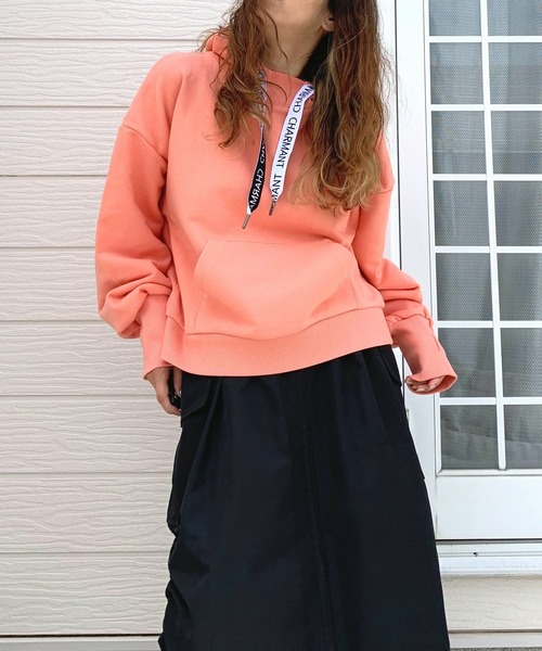 【セール】ロゴテープパーカー（パーカー）｜Q（キュー）