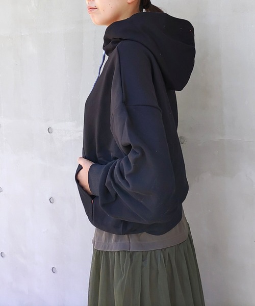 【セール】ロゴテープパーカー（パーカー）｜Q（キュー）