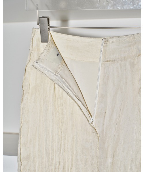 TODAYFUL（トゥデイフル）の「Silky Pencil Skirt（スカート・レディース・キナリ/チャコールグレー・36inch/38inch）」の8枚目の写真