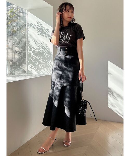 dazzlin(ダズリン)の「RIPPLE OF COLORロゴT(Tシャツ/カットソー・レディース・パープル/グリーン/オフホワイト/ブルー/ブラック・FREE)」の11枚目の写真