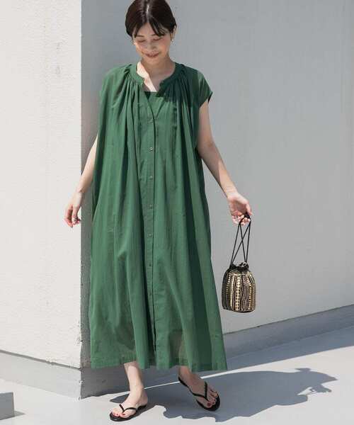 URBAN RESEARCH DOORS(アーバンリサーチドアーズ)の「コットンボイルギャザーフレンチワンピース(ワンピース・レディース・ライトベージュ/ネイビー/パープル/グリーン・MEDIUM)」の18枚目の写真