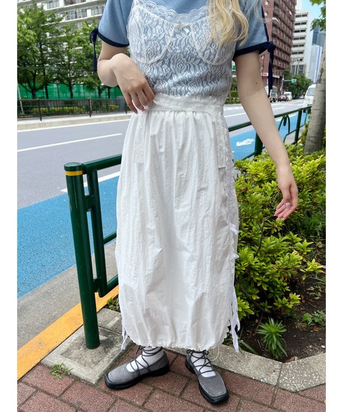 WC(ダブル シー)の「リボンラインナイロンロングスカート(スカート・レディース・ブラック/ホワイト・FREE)」の7枚目の写真