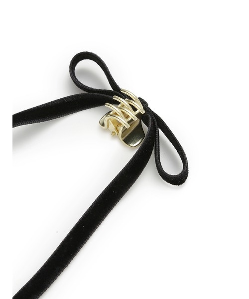 SNIDEL（スナイデル）の「ベロアリボンミニバンス（その他ヘアアクセサリー・レディース・ブラック/ライトベージュ/ホワイト・FREE）」の7枚目の写真