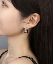 【金属アレルギー対応】 ニュアンス 変形 ドロップ ピアス / サージカルステンレス 316L