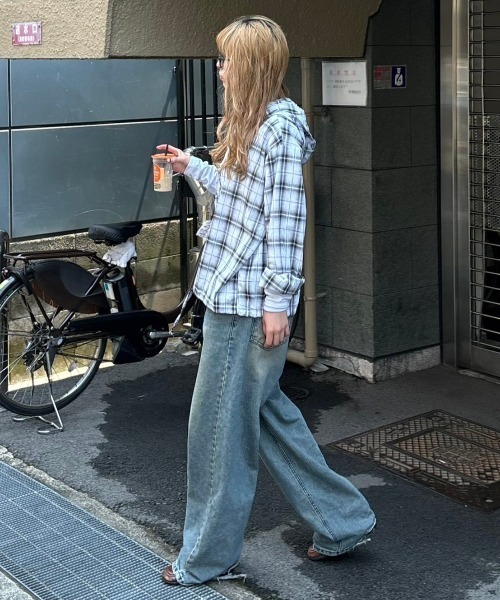 Chikashitsu +(チカシツプラス)の「【Chikashitsu +】blend check cropped hooded shirt(シャツ/ブラウス・メンズ・ブラック/ホワイト・ONE SIZE)」の13枚目の写真