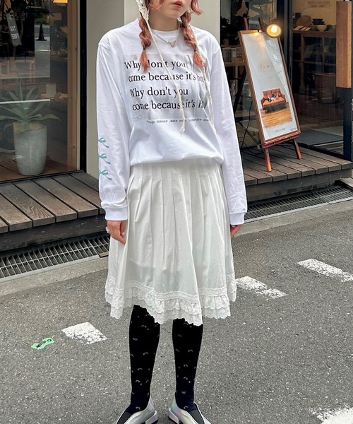 SANSeLF（サンセルフ）の「フラワーエンブロイダリータイツ【SANSeLF】sana24a002（タイツ/ストッキング・レディース・ネイビー/グレー・FREE）」の13枚目の写真