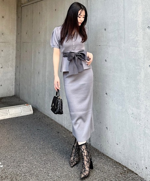 ROYAL PARTY(ロイヤルパーティー)の「キラキラリボンパフスリーブテーラーニットトップス(ニット/セーター・レディース・ブラウン/ブラック/グレー・FREE)」の8枚目の写真