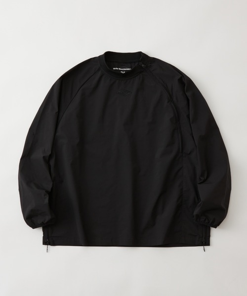 WHITE MOUNTAINEERING(ホワイトマウンテニアリング)の「WM×UMBRO PULLOVER(その他トップス・メンズ・ネイビー/ブラック・L/M)」の2枚目の写真