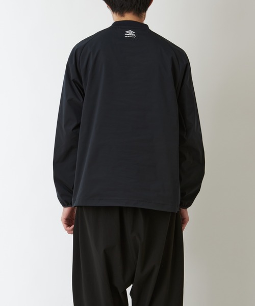 WHITE MOUNTAINEERING(ホワイトマウンテニアリング)の「WM×UMBRO PULLOVER(その他トップス・メンズ・ネイビー/ブラック・L/M)」の8枚目の写真