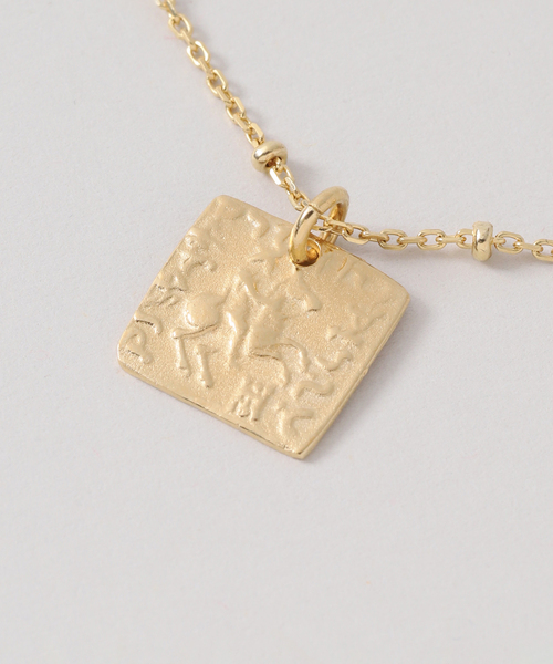 SLOBE IENA（スローブイエナ）の「plume スクエアコインネックレス（ネックレス・レディース・ゴールド・FREE）」の11枚目の写真