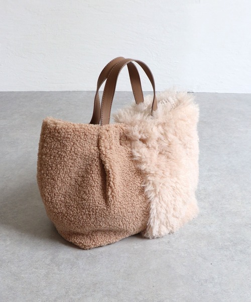 T・S・L(ティーエスエル)の「ファー切り替えトートバッグ(トートバッグ・レディース・アイボリー/グレー/モカ・FREE)」の11枚目の写真