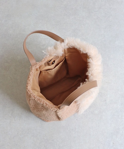 T・S・L(ティーエスエル)の「ファー切り替えトートバッグ(トートバッグ・レディース・アイボリー/グレー/モカ・FREE)」の13枚目の写真