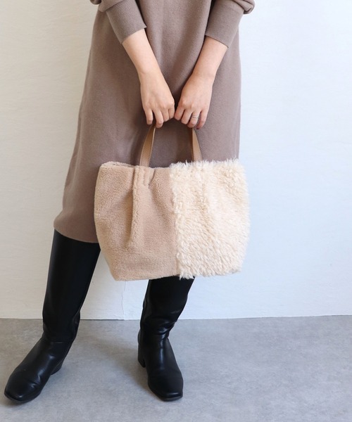 T・S・L(ティーエスエル)の「ファー切り替えトートバッグ(トートバッグ・レディース・アイボリー/グレー/モカ・FREE)」の5枚目の写真