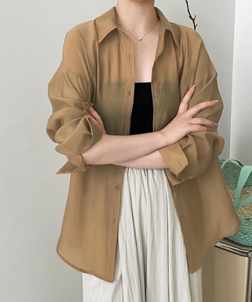 Doux Belle（ドゥーベル）の「バックストリングシアーシャツ（シャツ/ブラウス・レディース・ライトブラウン/グリーン/ベージュ・MEDIUM/LARGE）」の2枚目の写真