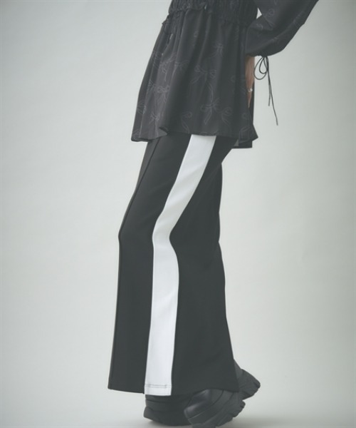 TTOL（トール）の「サイドラインリラックススカート（スカート・レディース・ベージュ/ブラック・M-L/L-XL）」の8枚目の写真