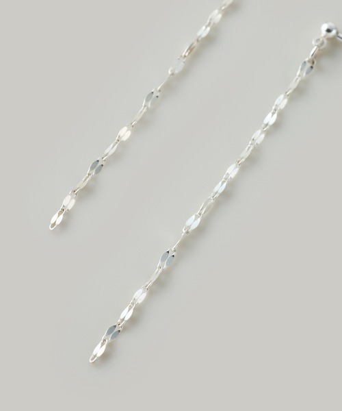 Jolie Toujours(ジョリトゥジュール)の「【金属アレルギー軽減】〈silver925〉ペタルチェーンピアス(ピアス(両耳用)・レディース・シルバー・FREE)」の2枚目の写真