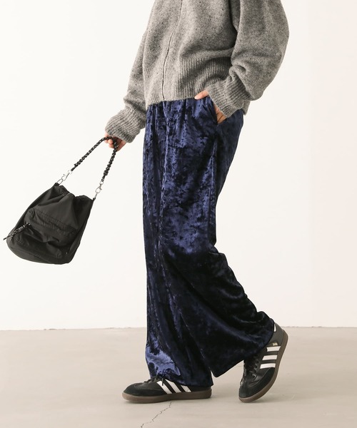 n'OrLABEL（ノアールレーベル）の「『クラッシュベロアワイドパンツ』（その他パンツ・レディース・ネイビー/ブラウン/チャコール・1/2）」の3枚目の写真