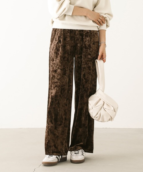 n'OrLABEL（ノアールレーベル）の「『クラッシュベロアワイドパンツ』（その他パンツ・レディース・ネイビー/ブラウン/チャコール・1/2）」の6枚目の写真
