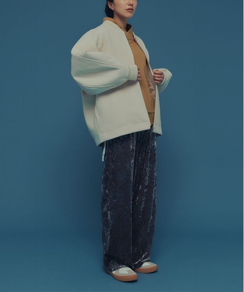 n'OrLABEL（ノアールレーベル）の「『クラッシュベロアワイドパンツ』（その他パンツ・レディース・ネイビー/ブラウン/チャコール・1/2）」の8枚目の写真