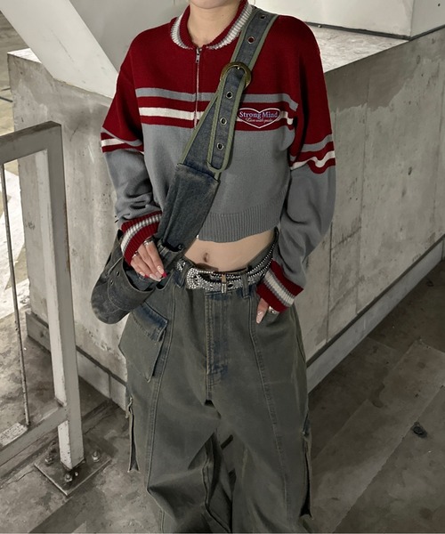 sedacle girl（セダクルガール）の「配色トラックニット（ニット/セーター・レディース・ブラウン/レッド/チャコールグレー・FREE）」の3枚目の写真