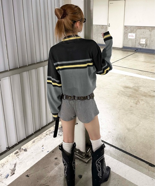 sedacle girl（セダクルガール）の「配色トラックニット（ニット/セーター・レディース・ブラウン/レッド/チャコールグレー・FREE）」の6枚目の写真