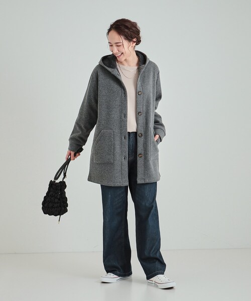 SHOO・LA・RUE(シューラルー)の「◆【裏地あったか】体型カバーしながらすっきり見えも叶う フーディコーディガン(カーディガン/ボレロ・レディース・チャコールグレー/ブラウン系/ブラック・04/03/02/01)」の6枚目の写真