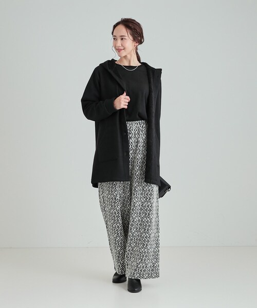 SHOO・LA・RUE(シューラルー)の「◆【裏地あったか】体型カバーしながらすっきり見えも叶う フーディコーディガン(カーディガン/ボレロ・レディース・チャコールグレー/ブラウン系/ブラック・04/03/02/01)」の10枚目の写真
