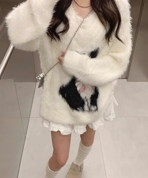 Sibra（シブラ）の「2点セット Vネックニットトップス+ニットキャミ（ニット/セーター・レディース・ホワイト/ブラック・M）」の4枚目の写真