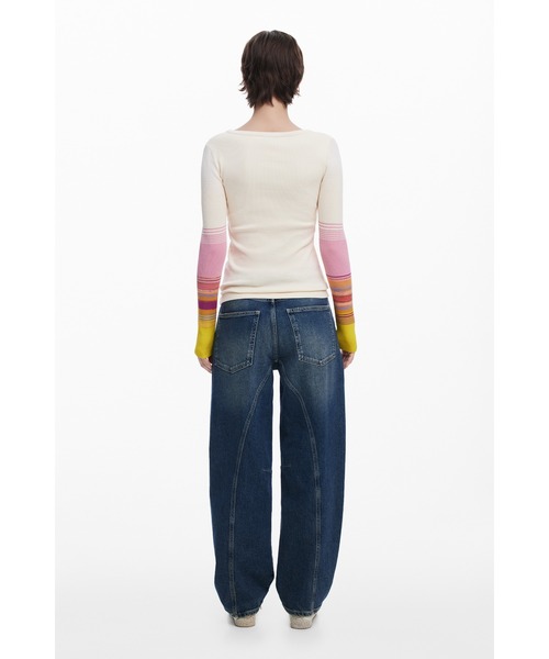 Desigual(デシグアル)の「サンセットグラデーション ロングスリーブ(Tシャツ/カットソー・レディース・ホワイト・XS/S/M/L/XL)」の3枚目の写真