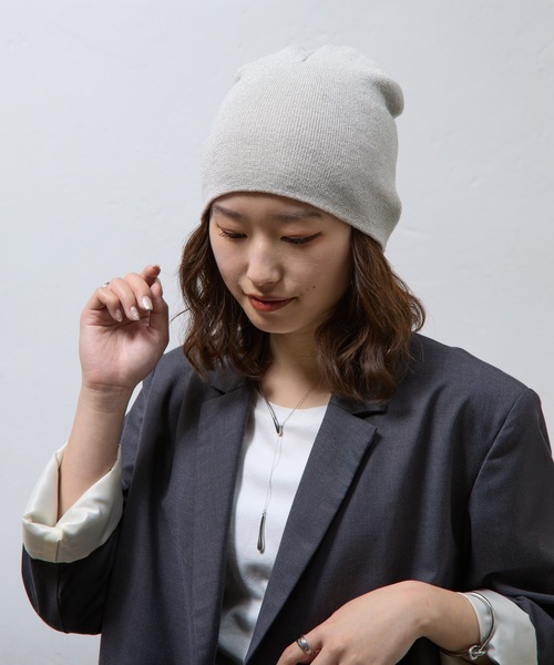 COLONY 2139（コロニートゥーワンスリーナイン）の「ラメニット帽（ニットキャップ/ビーニー・レディース・シルバー/ブラック・FREE）」の16枚目の写真