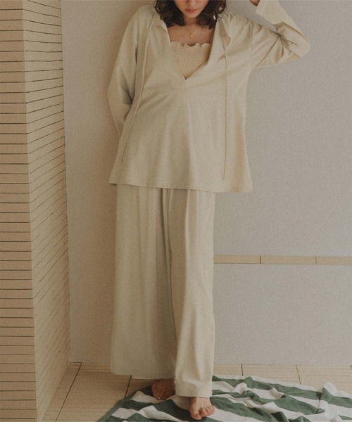 titivate（ティティベイト）の「ギャザーデザインワイドパンツ/ラッシュガード（ラッシュガード・レディース・ブラック/ライトベージュ/グレイッシュベージュ・SP/L/M/S）」の13枚目の写真