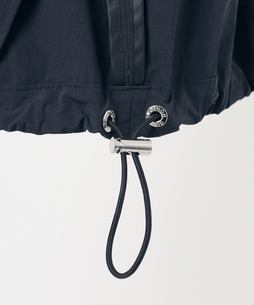 CINOH（チノ）の「【CINOH / チノ】ナイロンフーディブルゾン（ナイロンジャケット・レディース・ベージュ/ネイビー・FREE）」の14枚目の写真