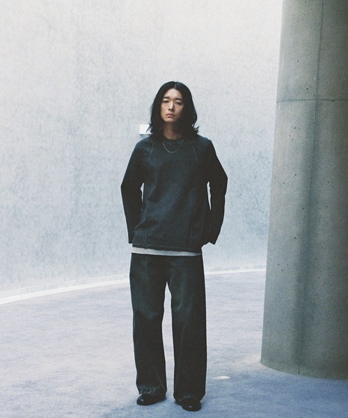 WYM LIDNM（ウィム バイ リドム）の「CURVED SEEM COLD DYED L/S TEE（Tシャツ/カットソー・メンズ・チャコール/アッシュブラウン/グレー・S/M/L）」の22枚目の写真