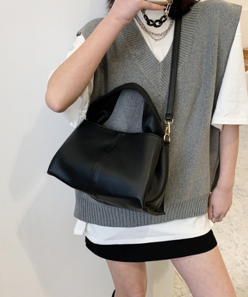 Teem Store（チームストア）の「【2WAY】ラウンドワンハンドルバッグ ショルダーバッグ（ショルダーバッグ・レディース・ブラック/ホワイト/ベージュ・F）」の12枚目の写真