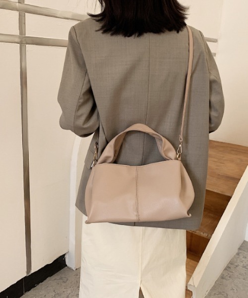 Teem Store（チームストア）の「【2WAY】ラウンドワンハンドルバッグ ショルダーバッグ（ショルダーバッグ・レディース・ブラック/ホワイト/ベージュ・F）」の19枚目の写真