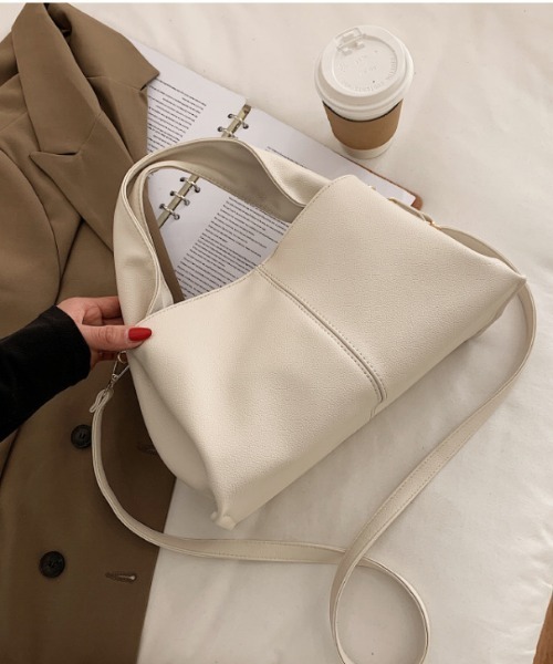 Teem Store（チームストア）の「【2WAY】ラウンドワンハンドルバッグ ショルダーバッグ（ショルダーバッグ・レディース・ブラック/ホワイト/ベージュ・F）」の10枚目の写真
