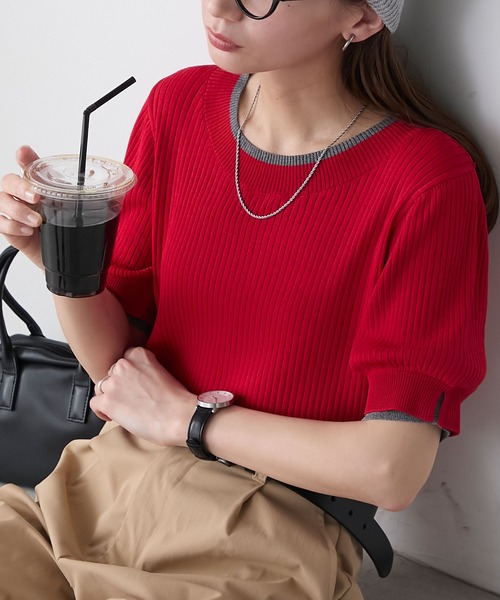 BONLECILL(ボンルシール)の「配色レイヤード風ボリュームスリーブ リブニットプルオーバー(Tシャツ/カットソー・レディース・アイボリー/ホワイト×ブラック/レッド/杢グレー/ネイビー/ブラック/ネイビー系1/トップグレー・FREE)」の8枚目の写真
